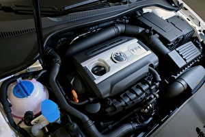 German Prints: VW Golf GTI mk 6 2008 engine